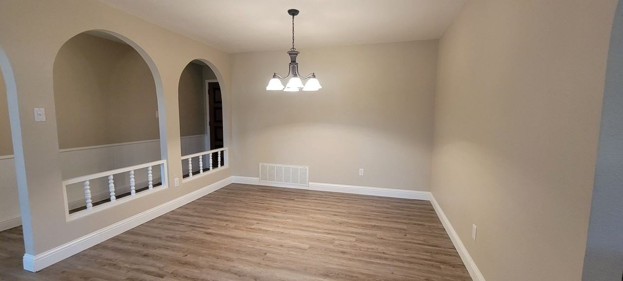 2001 P R Lyons Ave - Photo 6 of 41