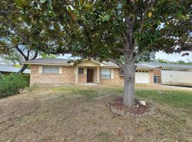 featured image of 704 NM - 704 Arrow Lane