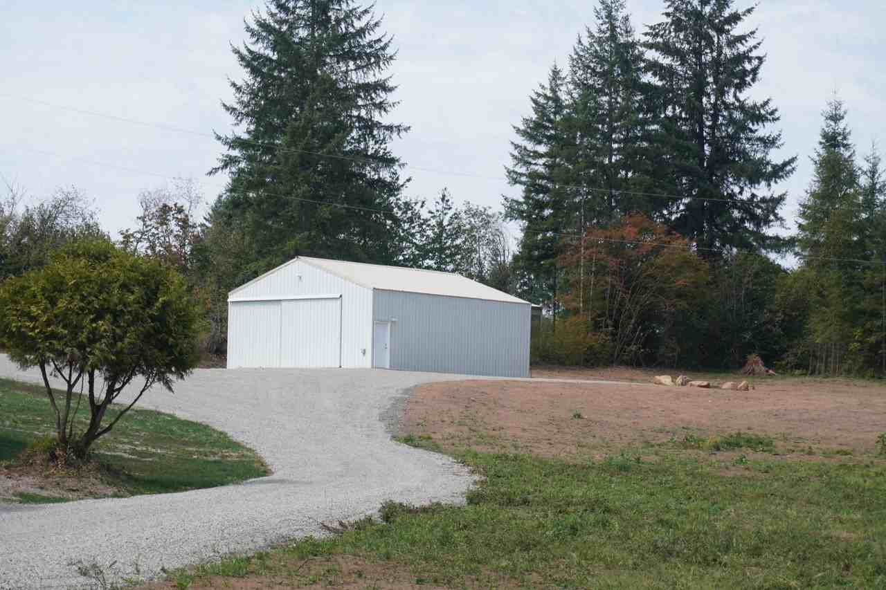 27413 Ne Falls Rd - Photo 2 of 24