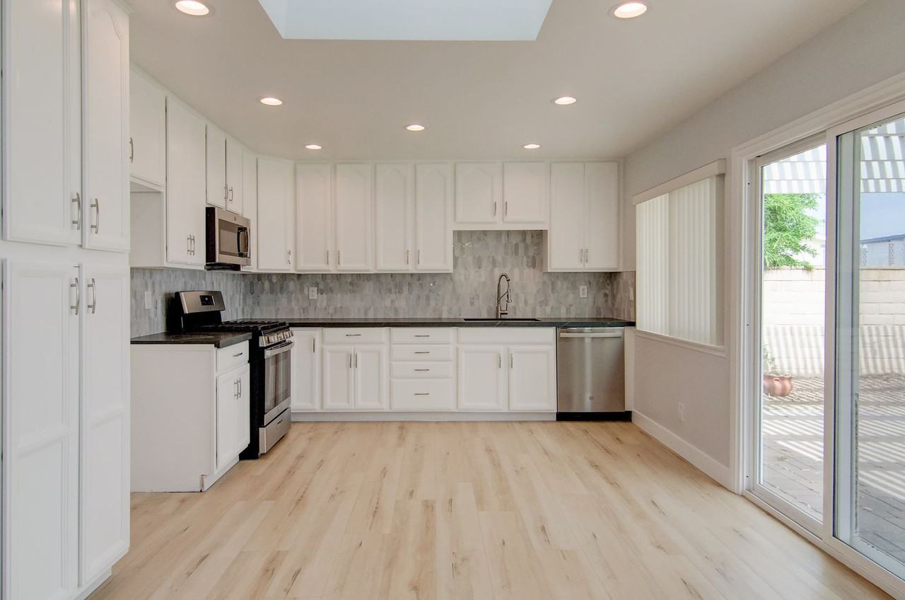 9811 Fair Tide Cir - Photo 5 of 19