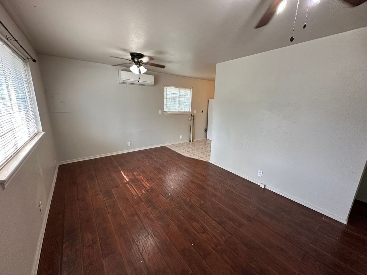 313 N Kentucky St - Photo 5 of 10