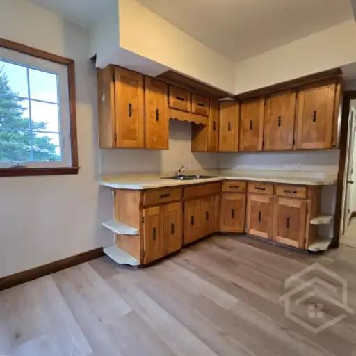 406017 Beaconsfield Rd - Photo 2 of 10