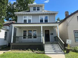 featured image of 919 E Johnson St