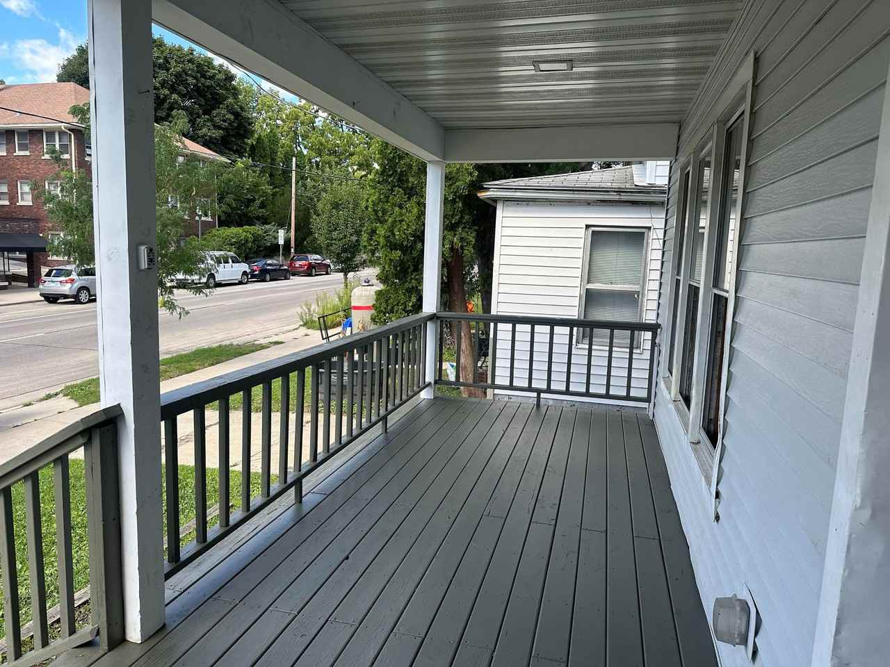 919 E Johnson - Photo 2 of 23