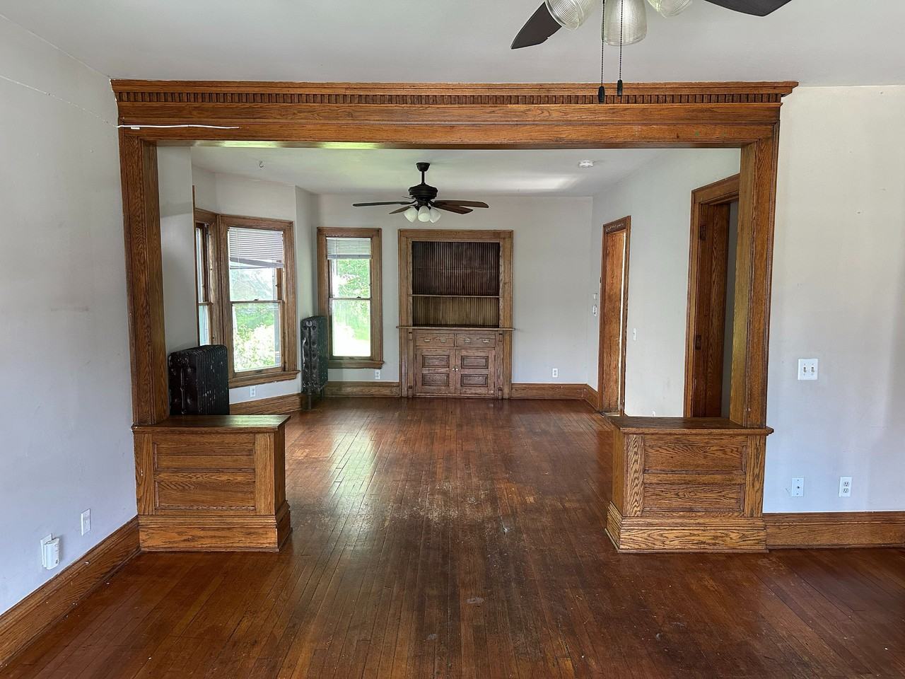 919 E Johnson - Photo 4 of 23