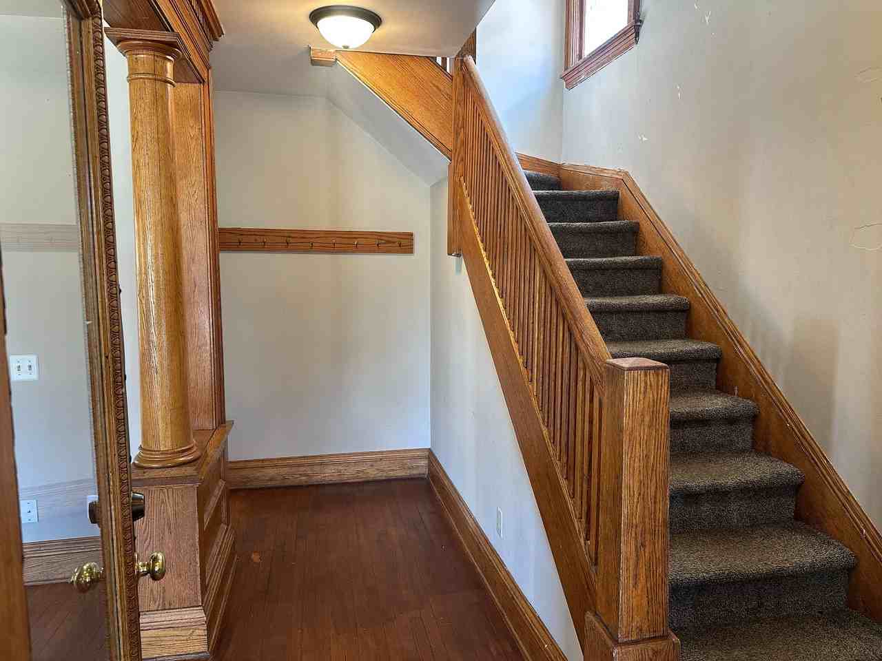 919 E Johnson - Photo 5 of 23