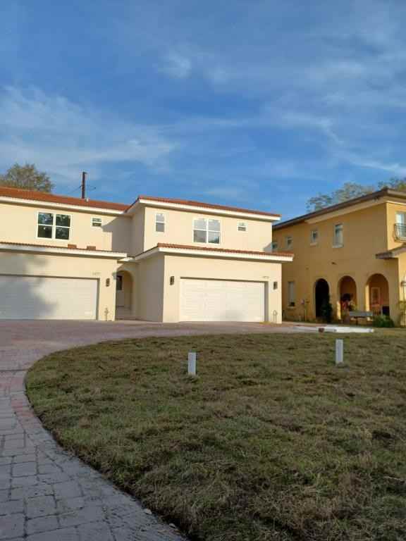 1977 Freedom Dr - Photo 2 of 50