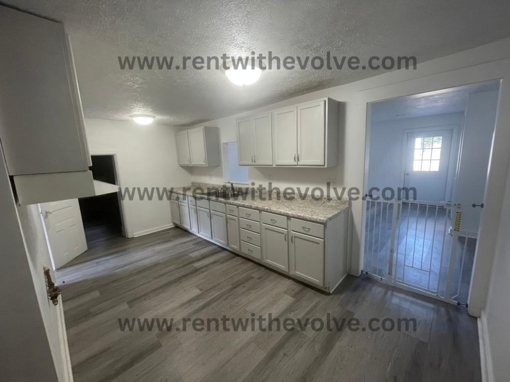 507 S High St - Photo 2 of 24