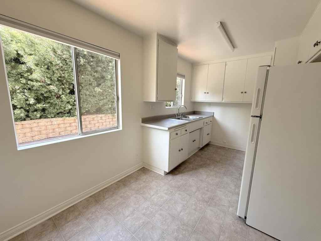 2220 Oak Park Lane #4 - Photo 4 of 8