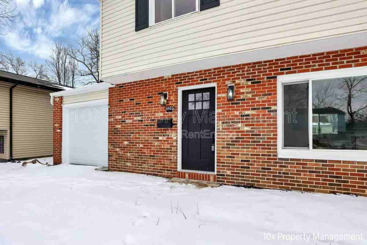 4403 Paxton Dr S - Photo 3 of 10