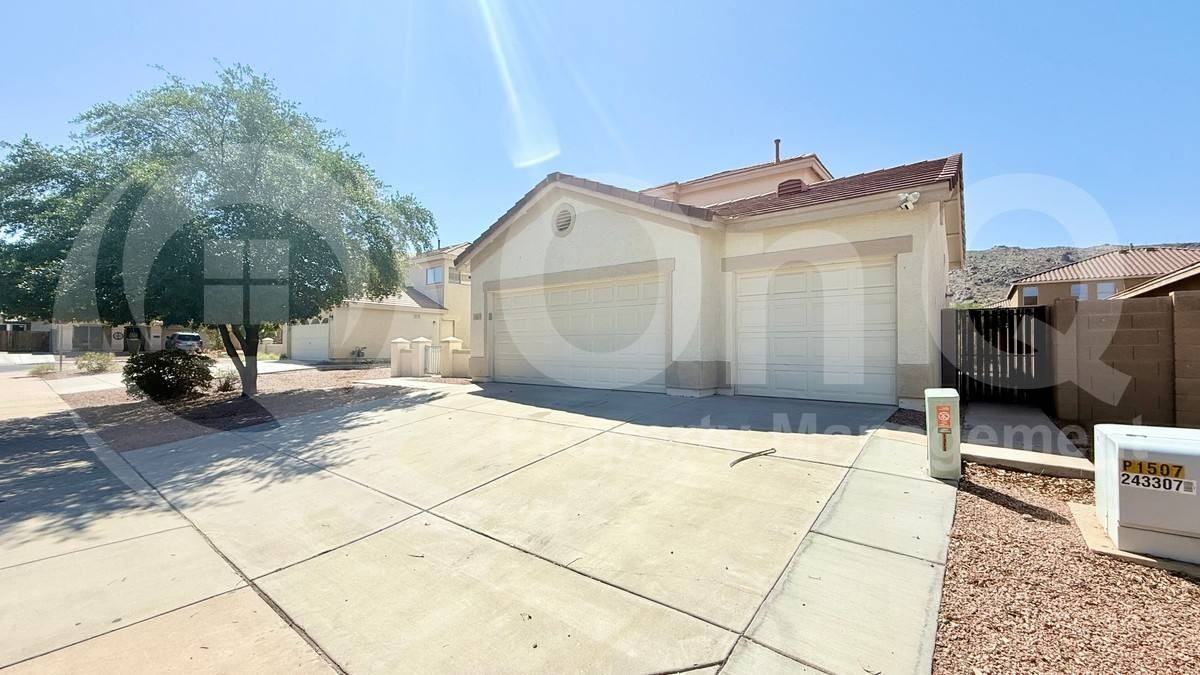 1313 E Beth Dr - Photo 2 of 10