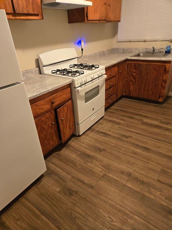 3843 T Street - Photo 2 of 9