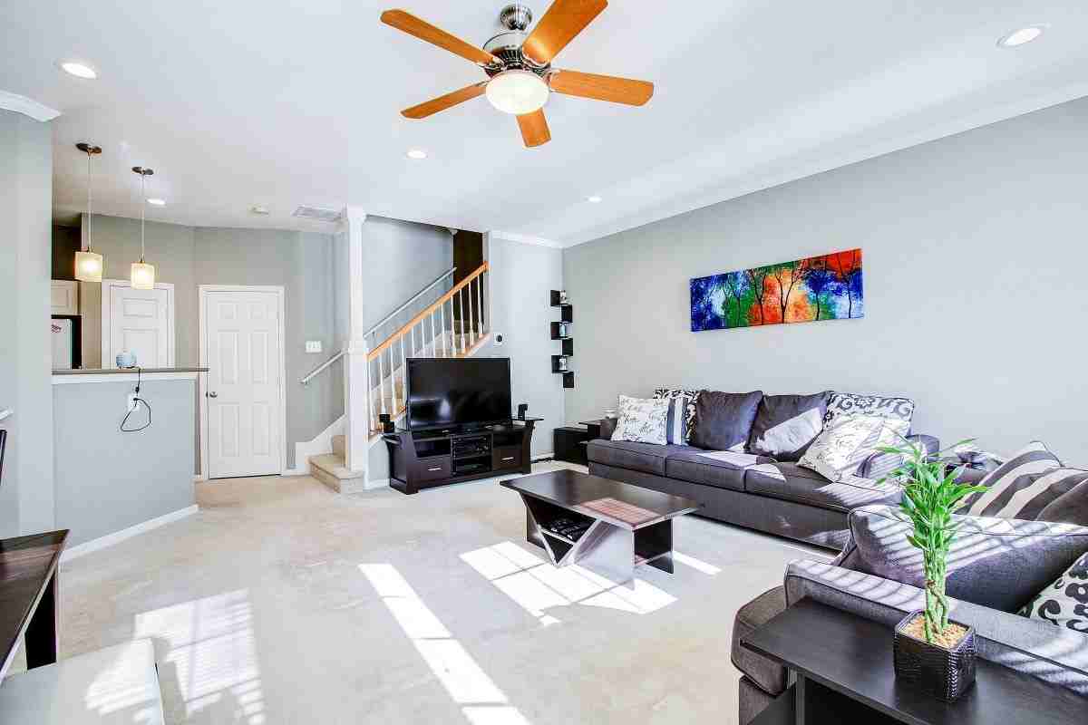 8114 Anna Ct ##15 - Photo 3 of 27