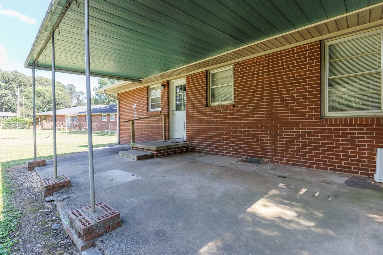 402 Stella Dr - Photo 3 of 18