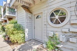 706 W Lynn St #A - Photo 1 of 1
