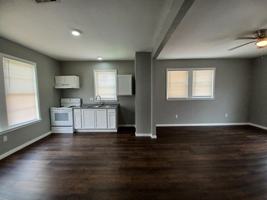 featured image of 2405 Laurel Avenue #3