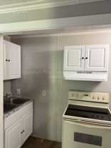 28 Lawrence Ave #4 - Photo 1 of 1