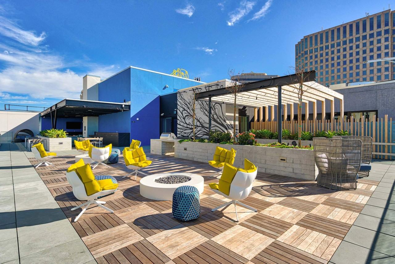 Eleven Fifty Clay Street - Photo 5 of 21