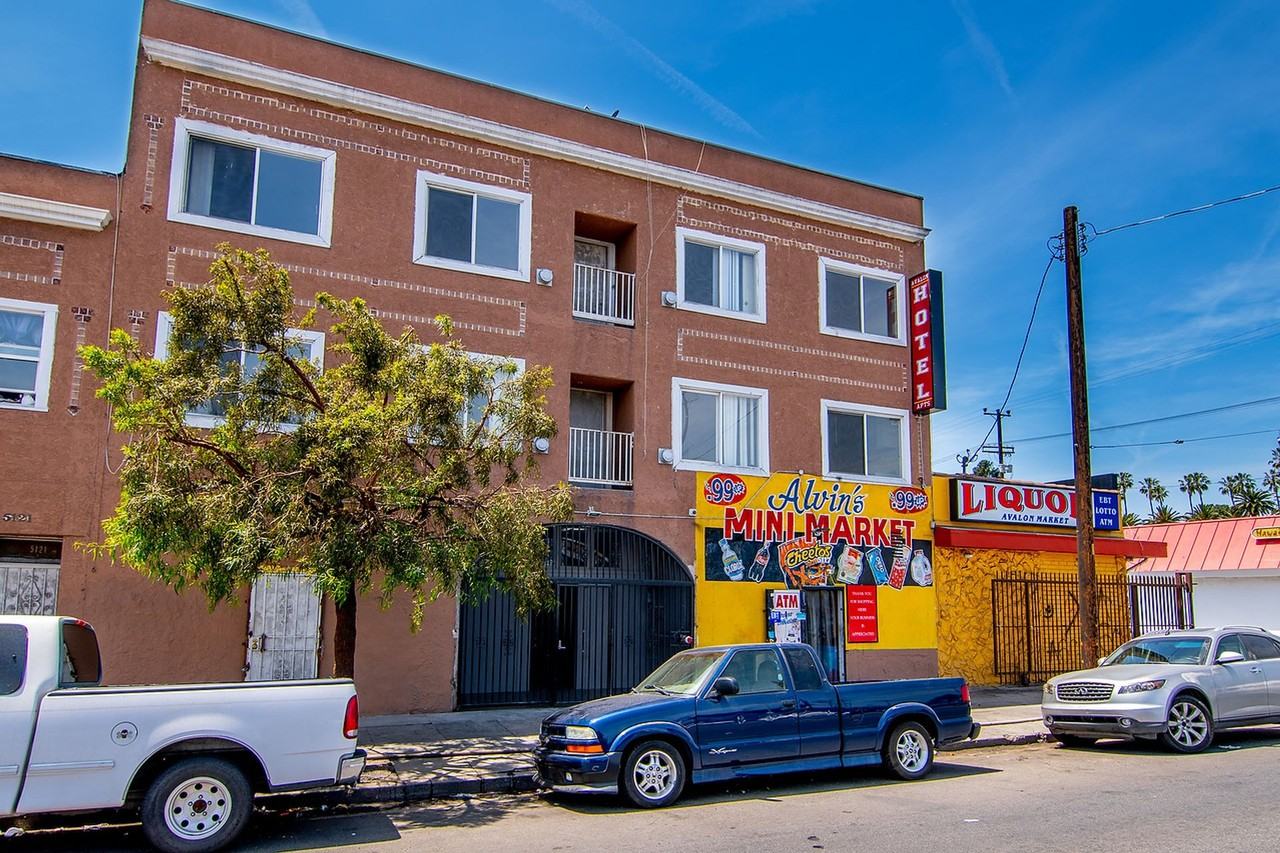 South Park Place Apartments - Photo 4 of 12