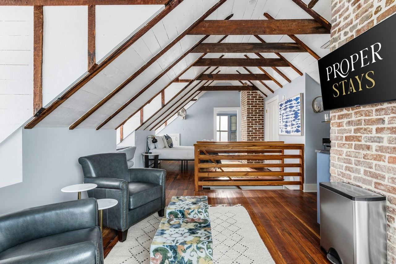 135 Broad St - Photo 5 of 22