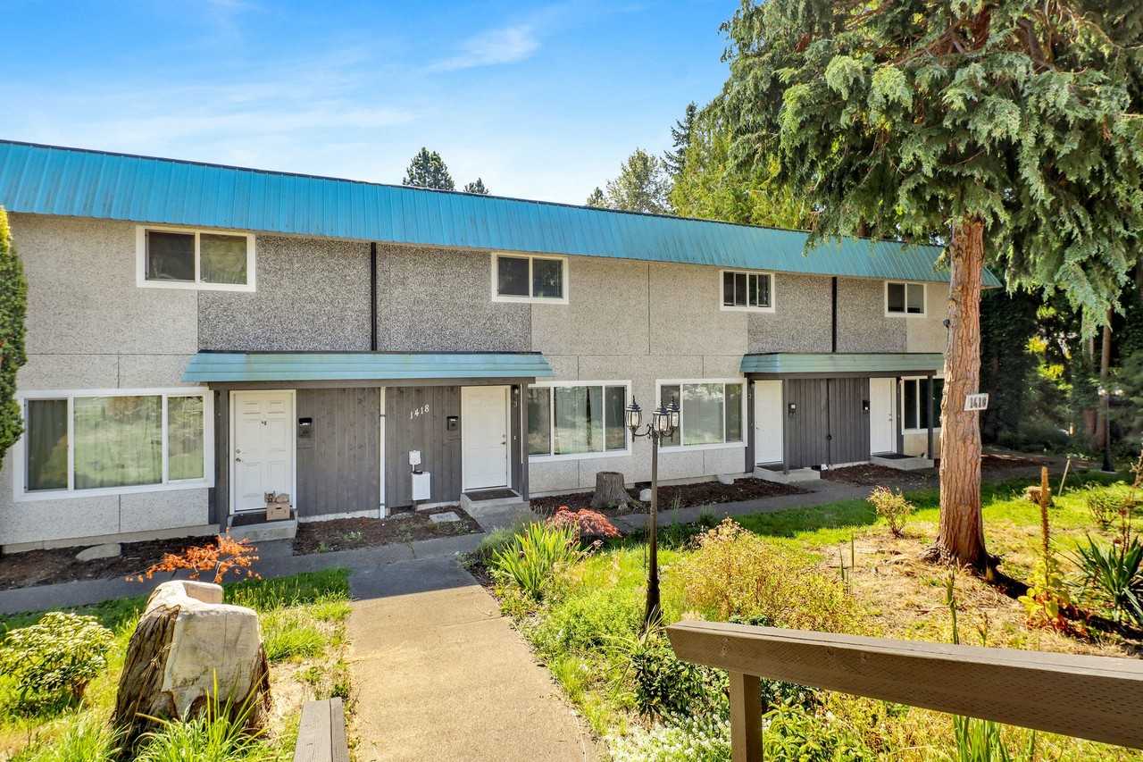 1418 Harris Ave - Photo 2 of 7