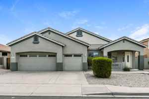 featured image of 2107 S Sabrina