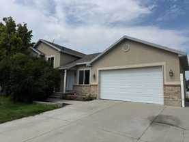 81 E Wagoneer Rd - Photo 1 of 1