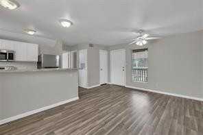 1910 Willowbend St #22 - Photo 3 of 12