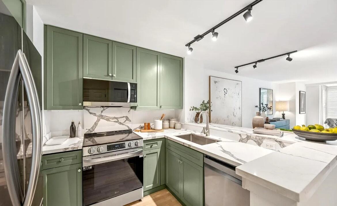 1483 Sutter St - Photo 2 of 11