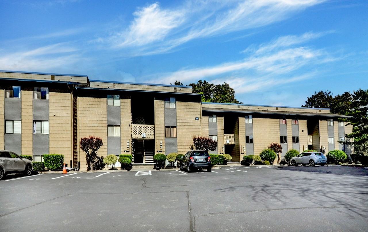 15130 65th Avenue South - Photo 5 of 26