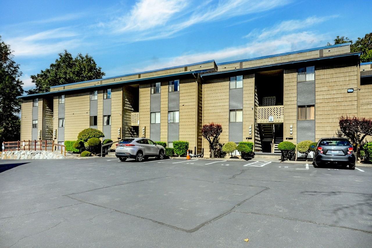 15130 65th Avenue South - Photo 6 of 26