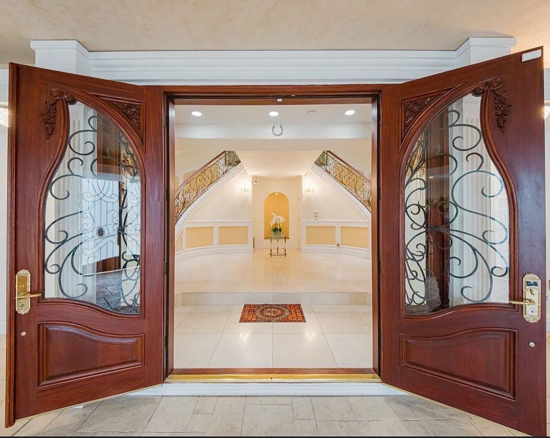 1455 Robmar Dr - Photo 7 of 50