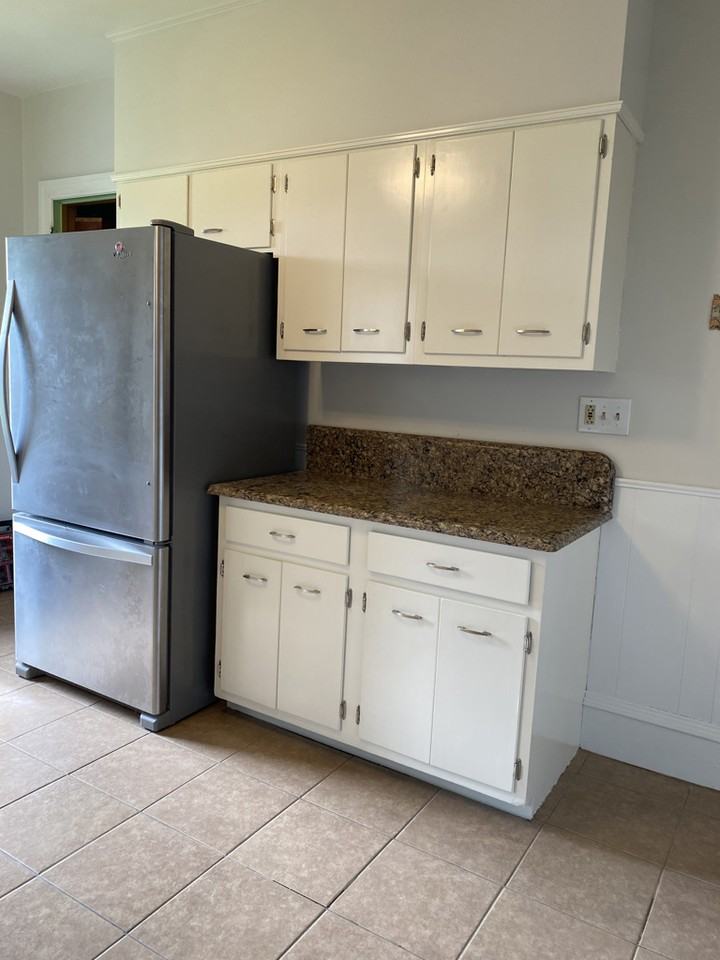 1004 Stirling St #1stFL - Photo 3 of 9