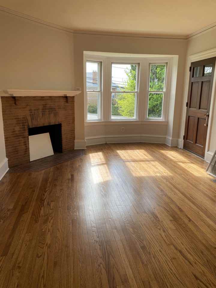 1004 Stirling St #1stFL - Photo 6 of 9