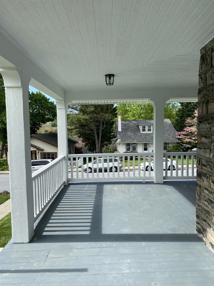 1004 Stirling St #1stFL - Photo 7 of 9