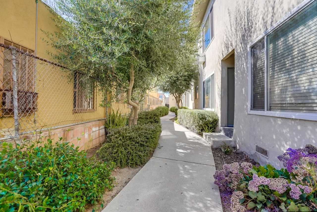 Gated, Mid‑Century Multi‑Family Property near Metro Access and Victoria Park - Photo 3 of 7