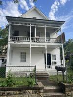 featured image of 405 Spring St #2