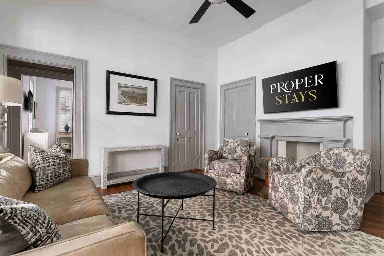 135 Broad St - Photo 7 of 35