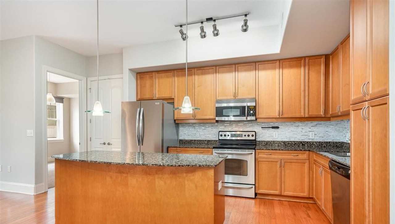 4620 Piedmont Row Dr #503D - Photo 7 of 33