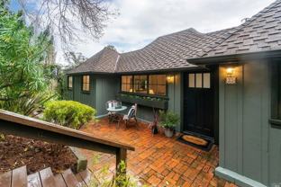 33 Morning Sun Ave #UPPER - Photo 1 of 1