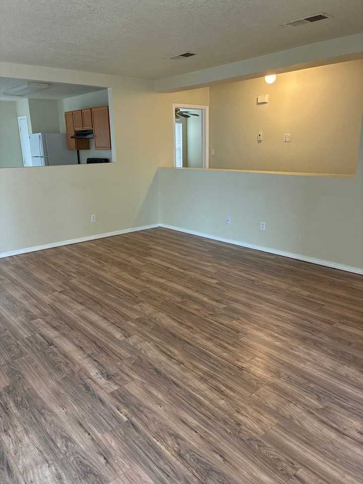 6136 Rose Park Ave Nw - Photo 6 of 18
