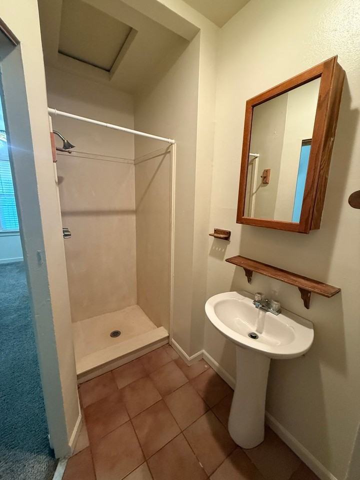 8464 Bayou Fountain Ave - Photo 3 of 11
