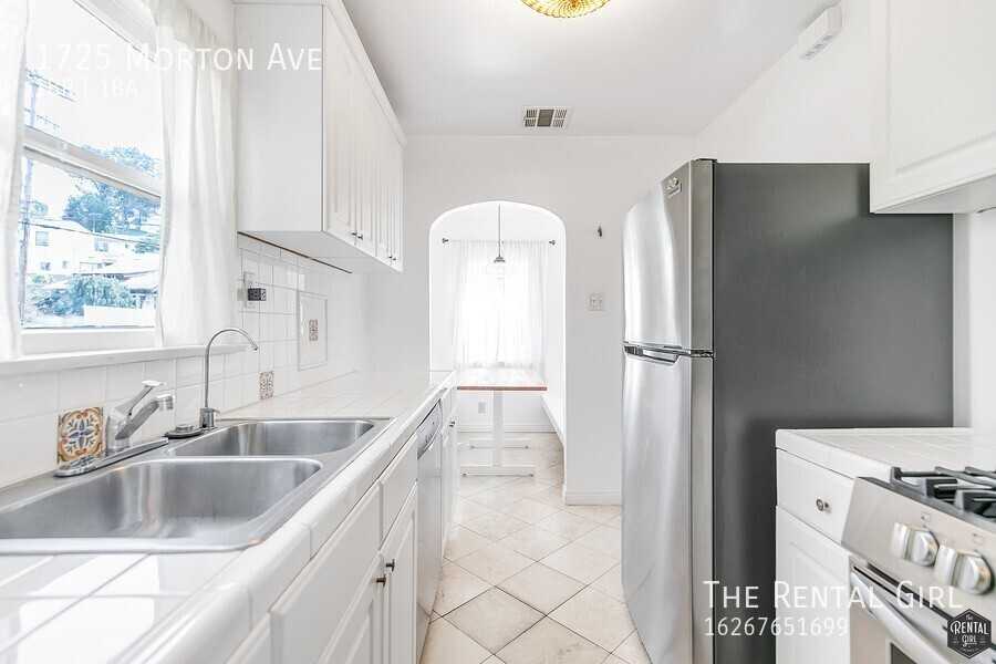 1725 Morton Avenue - Photo 6 of 16