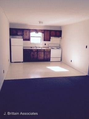 Humphries Street Apartments - Photo 2 of 5