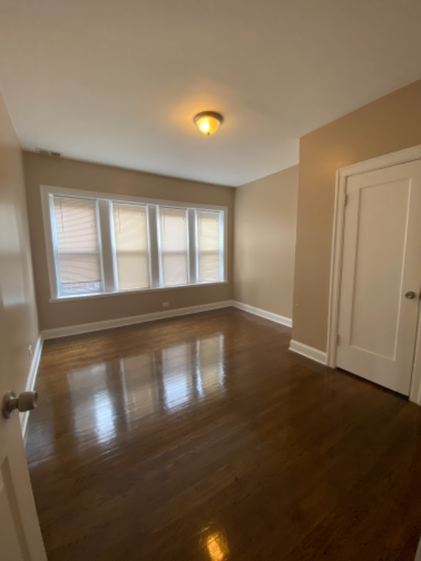 7837 S Essex Ave #3N - Photo 6 of 7