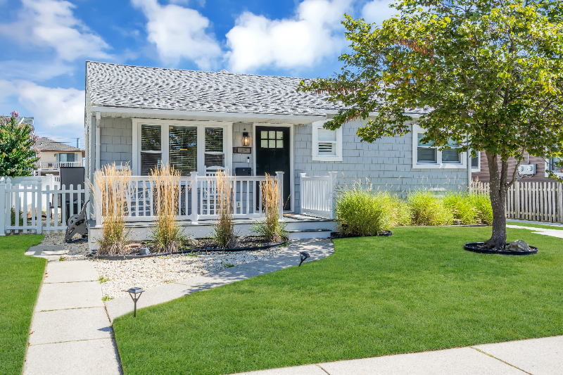 213 E Syracuse Ave - Photo 2 of 50