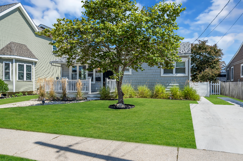 213 E Syracuse Ave - Photo 3 of 50