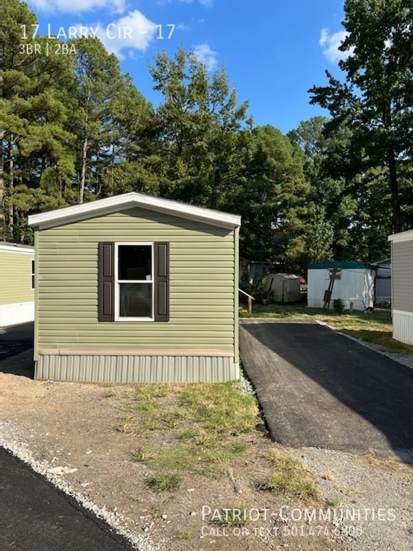 17 Larry Dr #17 - Photo 2 of 11