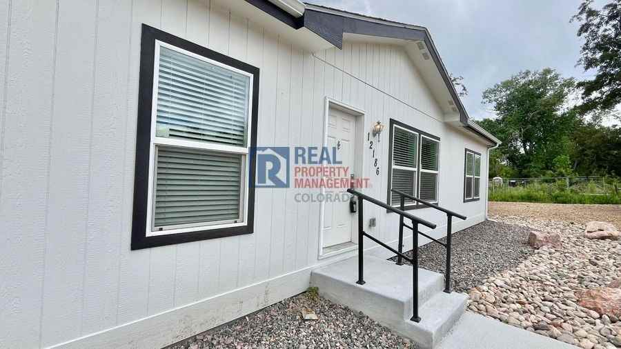 12186 W 14th Ave - Photo 3 of 29