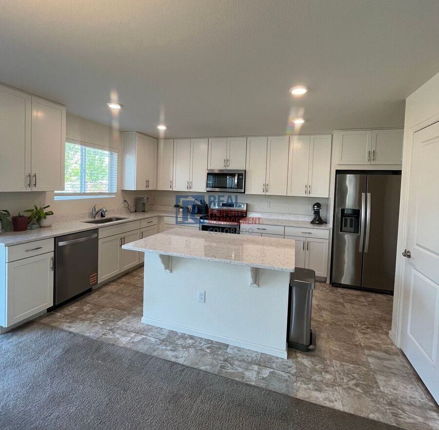 12861 River Rock Way - Photo 3 of 17